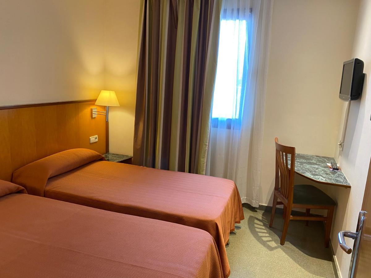 Hostal Meson Pepa Логроньйо Екстер'єр фото